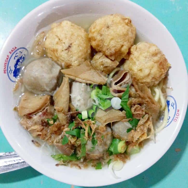 15 Tempat Wisata Kuliner di Semarang yang Populer 15 bakso-iso-sapi-lasino