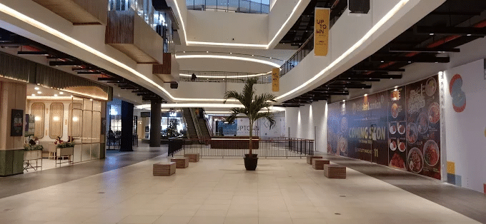 uptown-mall-bsb-semarang