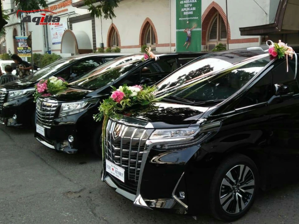 Sewa Mobil Semarang Mewah untuk Pernikahan, Event, dan Perjalanan VIP 3 Sewa Mobil Mewah Semarang Nikahan