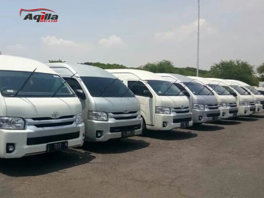 Rental Mobil Perusahaan - hiace