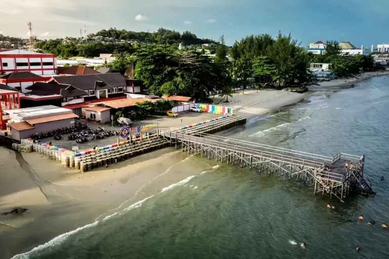 Rental Mobil Balikpapan Terlengkap dan Sewa Mobil Terpercaya 23 Pantai Kemala Balikpapan