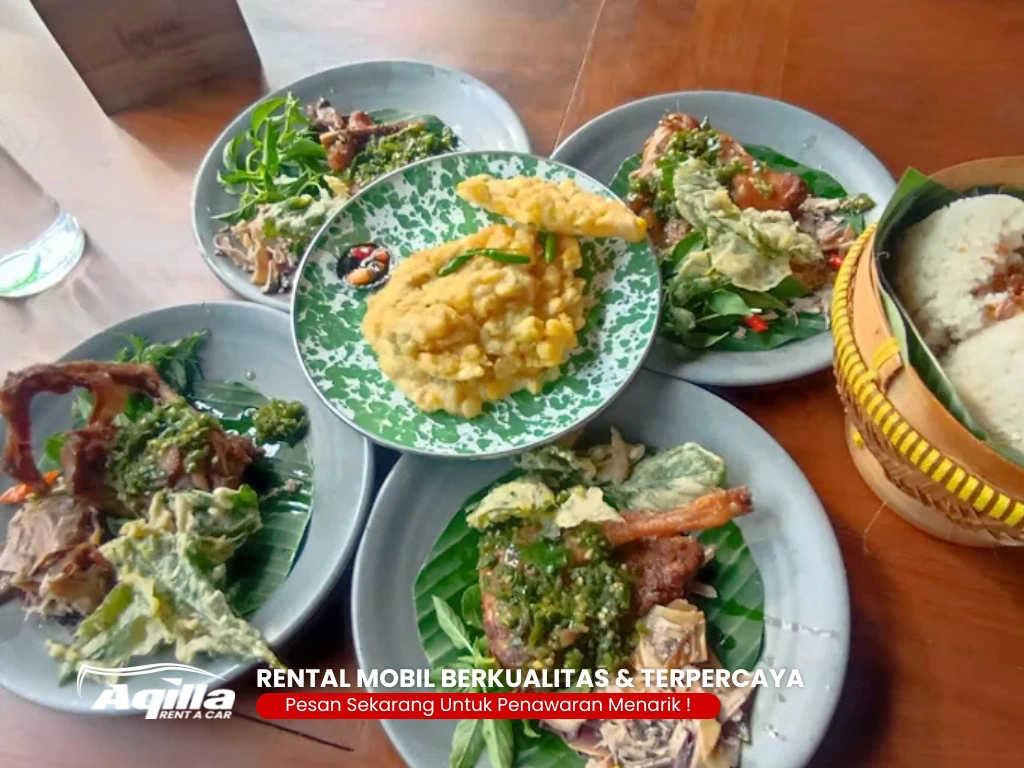 Ingkung Ayam Lawasan Semarang