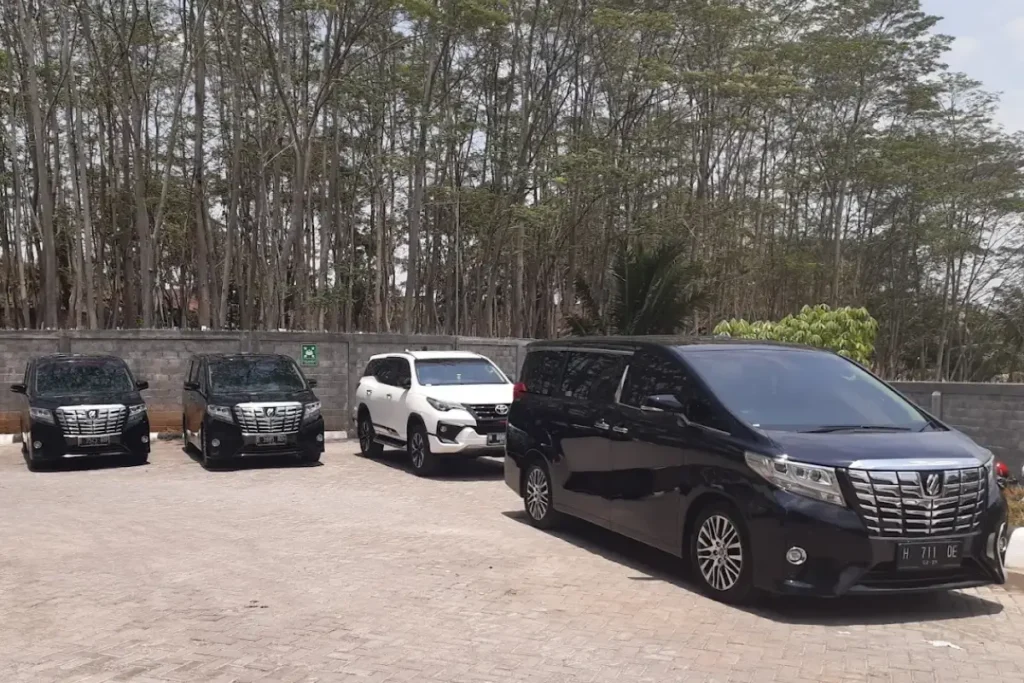 Penyewaan Mobil Antar Kota untuk Perjalanan Bisnis Praktis