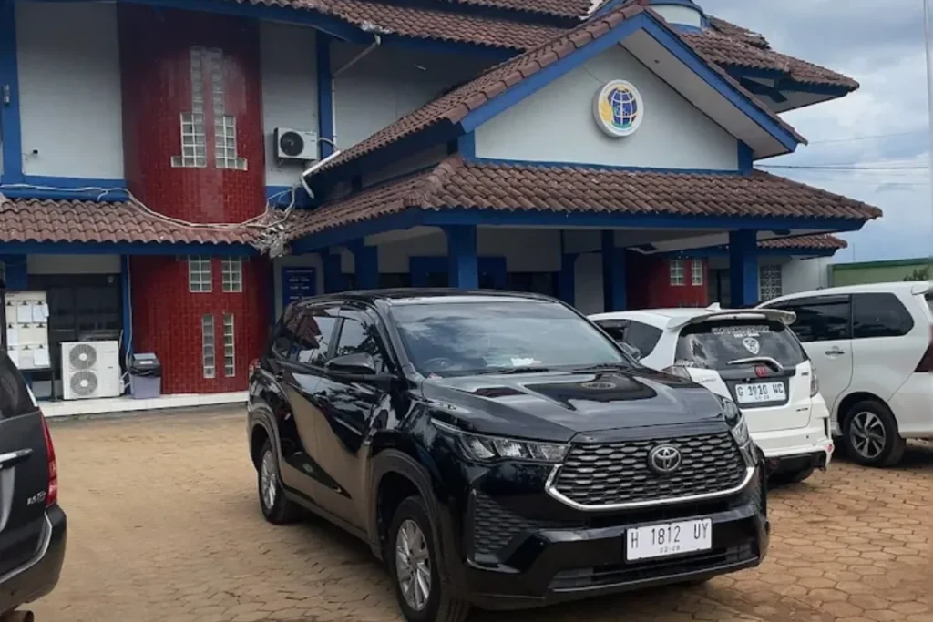 Persewaan Mobil Bulanan untuk Kebutuhan Operasional Kantor