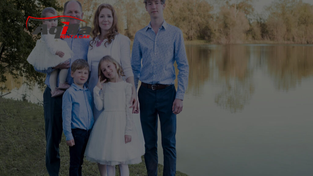 Sewa Mobil Keluarga Plus Sopir: Nyaman, Aman, Bebas Stres